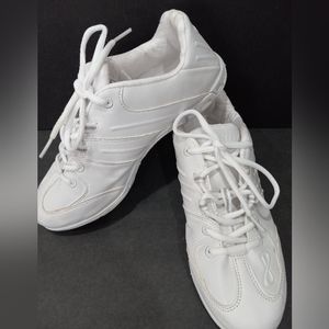 NFINITY Game Day Cheer Shoes. Womens Size 8.5. White